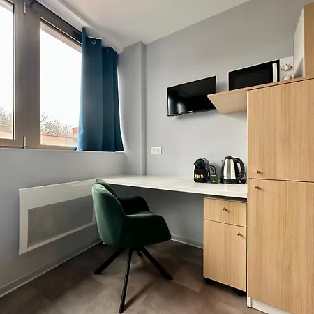 69 Renove Et Equipe - Nancy Chru,cesi,fac Lejlighed *