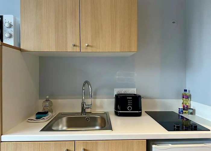 69 Renove Et Equipe - Nancy Chru,cesi,fac 旺德夫尔莱南锡